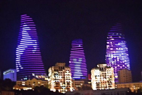 “Alov qüllələri” Şahmat Olimpiadasına dəstək oldu