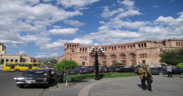 Ermənistanın dövlət borcu artıb...