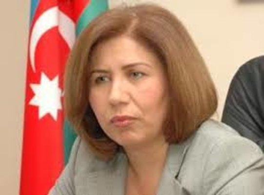 `Bayrağımızın dirəyindən yapışıb `selfie` çəkdirək...`