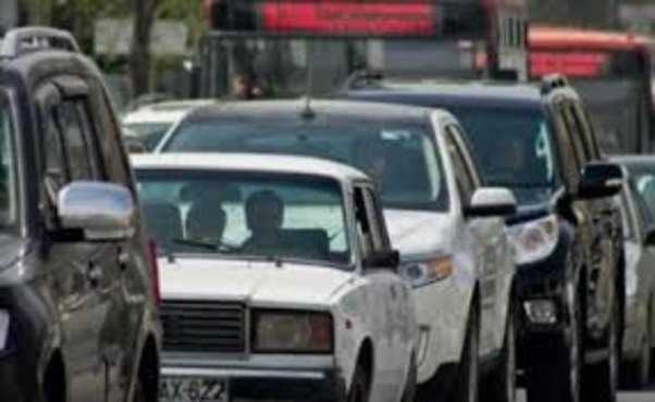 Rayon qeydiyyatındakı avtomobillərin Bakıya buraxılış saatları