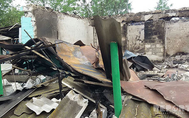 Bir gecədə 59 evə mərmi düşdü