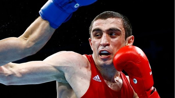Daha bir boksçumuz mübarizəni dayandırıb