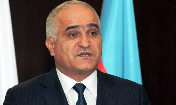 Nazir supermarket rəhbərlərinə