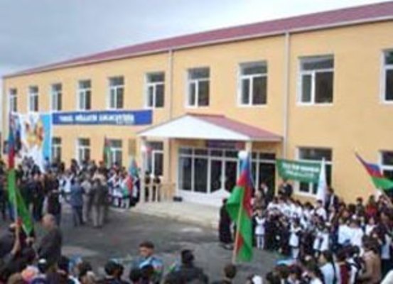 Rüşvət içində boğulan təhsil ocağı :136 saylı məktəbdə nə baş verir