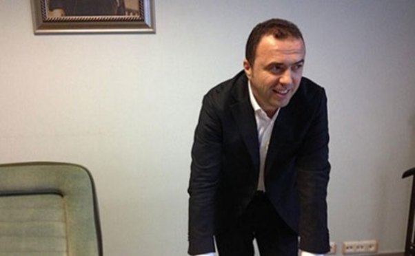 Məşhur futbolçu QAÇDI