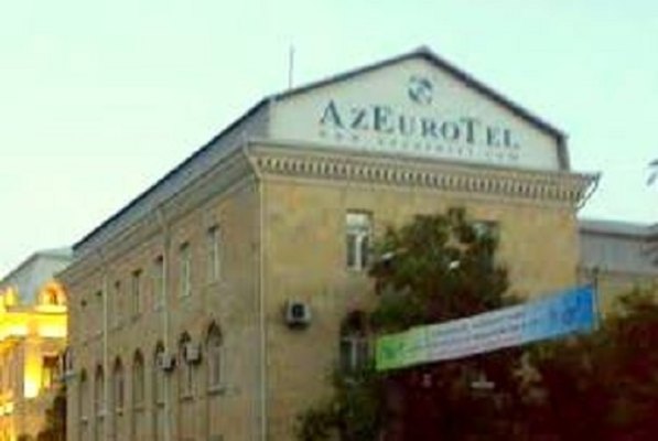 İllərdir insaları aldadan 