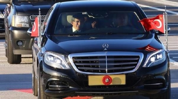 Ərdoğan Davudoğlunun sürücüsü oldu