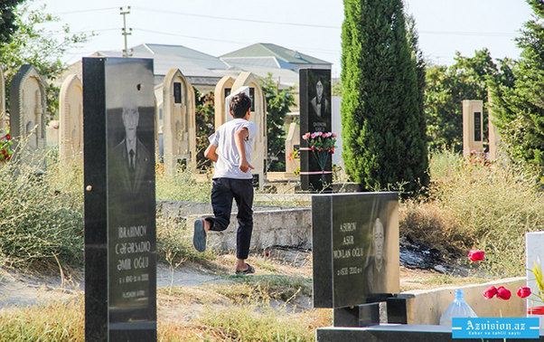 5 şagirdin intiharı ilə bağlı şok iddia