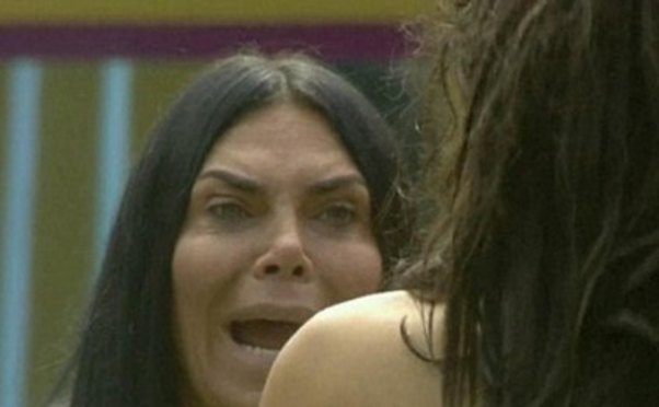 Canlı yayımda biabırçı söyüşlər və dava