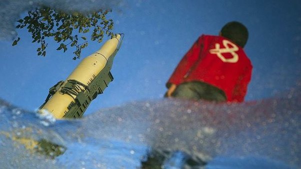 İran Rusiya tərəfə ballistik raket atdı