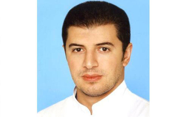 Məşhur azərbaycanlı həkim vəhşicəsinə döyüldü