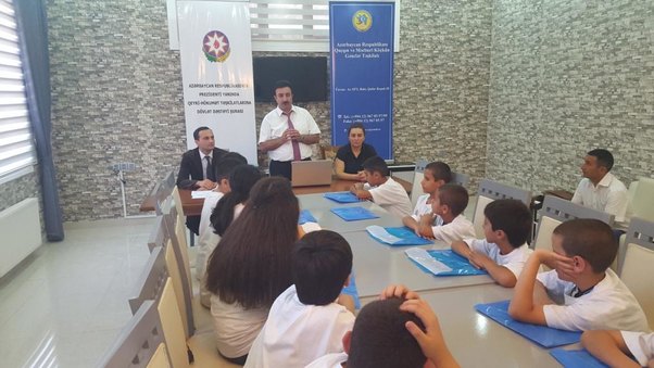 “Məcburi köçkün uşaqlar üçün yay təlim düşərgəsi” layihəsini həyata keçirilib