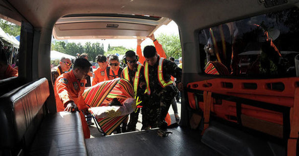 Həbsxanada qumbara partladı