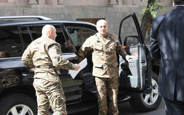 “Ermənistan ordusunda üsyan başlanır”