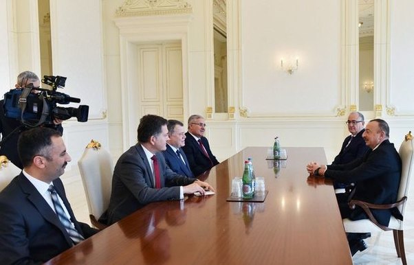 İlham Əliyev Türkiyə Ali Məhkəməsi sədrini qəbul etdi