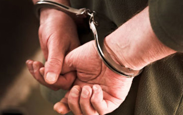 Sürücü “zapravka” işçisini maşınla vurub öldürdü