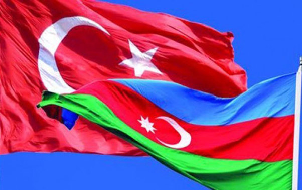 Başbuğun fikirlərinə siyasi elitadan