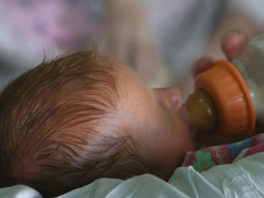 Şəkidə olay: “Dedim, getməyəcəm, elə burada, qapıda doğacam”