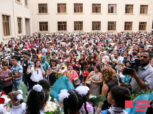 12 illik təhsillə bağlı