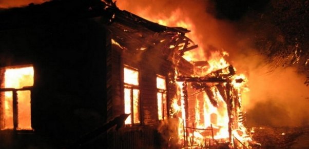 Neftçalada yaşayış evi yanıb, xəsarət alan var