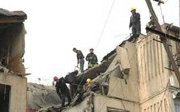 İspaniyada bina uçdu