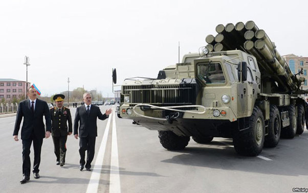 Ordumuz müasir silahları hardan alıb?