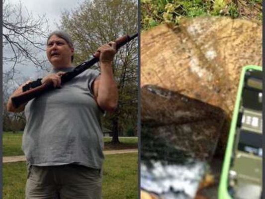 Ana övladlarının iPhone telefonlarını güllələdi