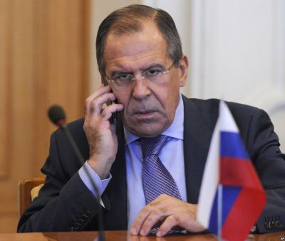 Həmkarıyla münaqişələri müzakirə etdi