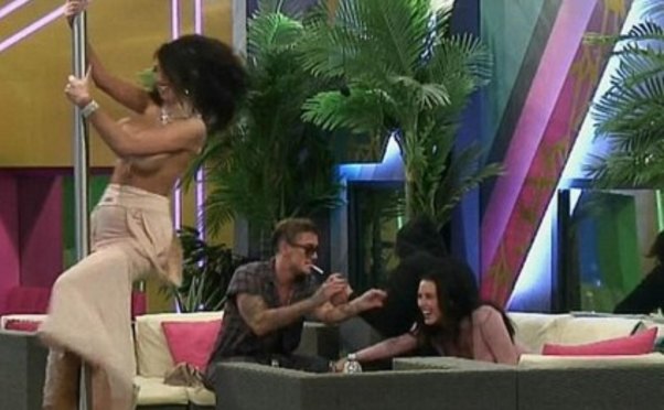 Canlı yayımda biabırçılıq: əxlaqsızlıq