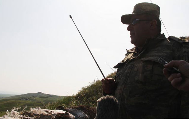 “Lələ-Təpə” yüksəkliyinə qalxan yol...