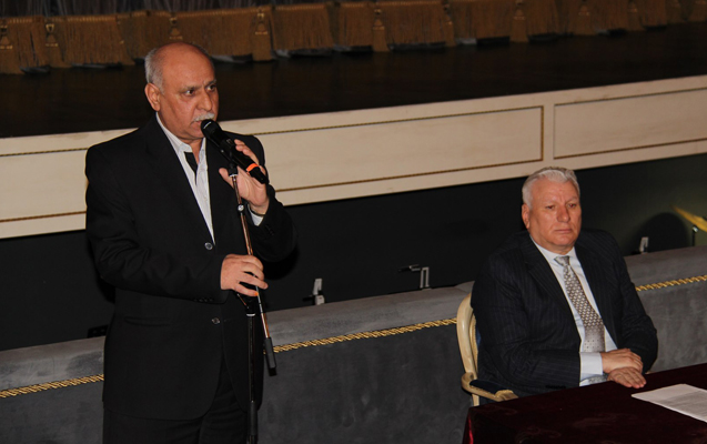 Aktyorlar bir araya toplaşdı