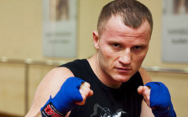 Məşhur idmançımız səngərdə