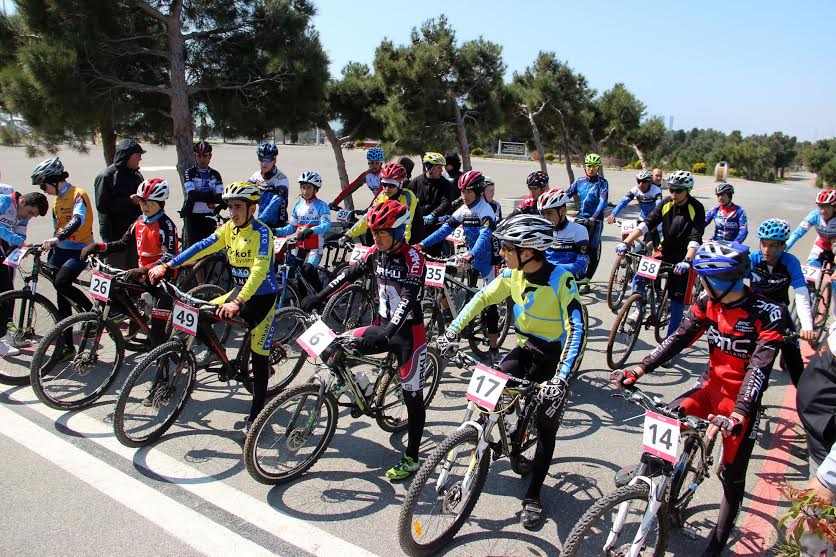 Veloparkda açıq MTB yarışı keçirilib