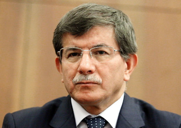 Davudoğlu İlham Əliyevi Qarabağdakı qələbələrə görə təbrik etdi