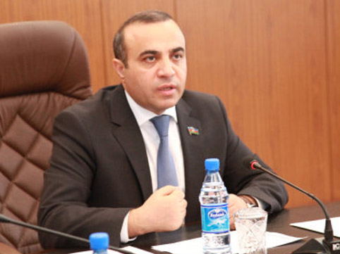 Azay Quliyev: 