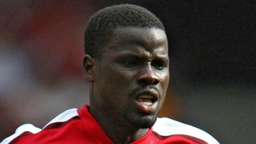 Emmanuel Ebue 1 il müddətinə futboldan uzaqlaşdırıldı