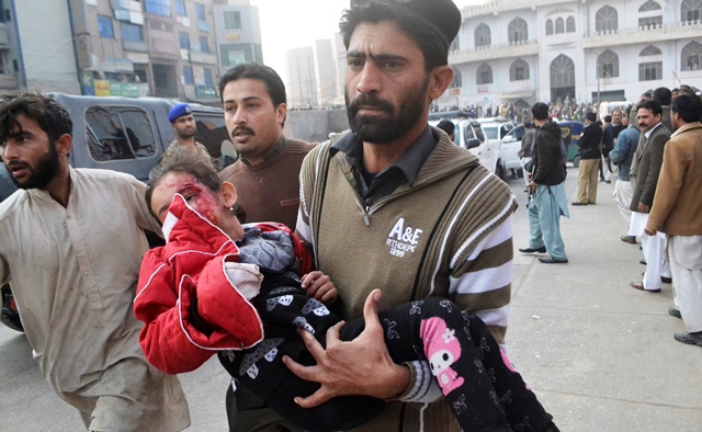 Dəhşətli terror zamanı 34 uşaq ölüb