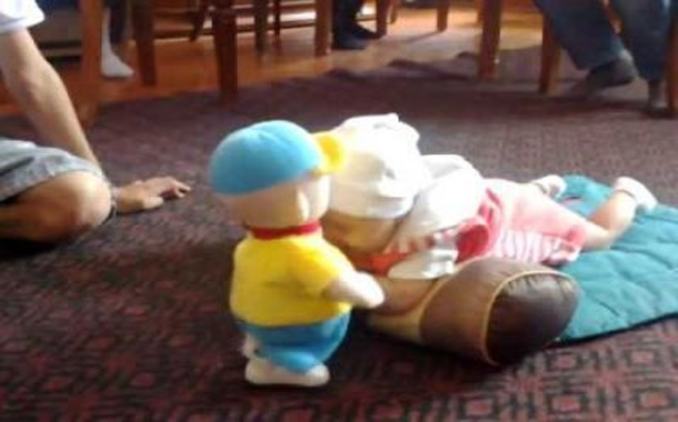 4 yaşlı körpənin rəqsi hamını heyrətləndirdi