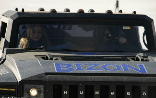 6 təkərli “Hummer” Bakı-Quba yolunda belə yandı