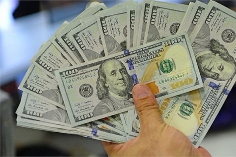 Dollar kreditləri 1.05-ə endirilir