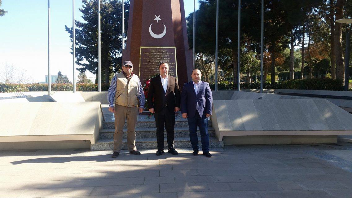 Xeber365.com və Yenicag.az Çanaqqala şəhidlərini andı