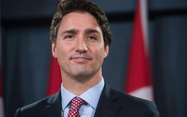 Baş nazirin qarşısında diz çökdülər...