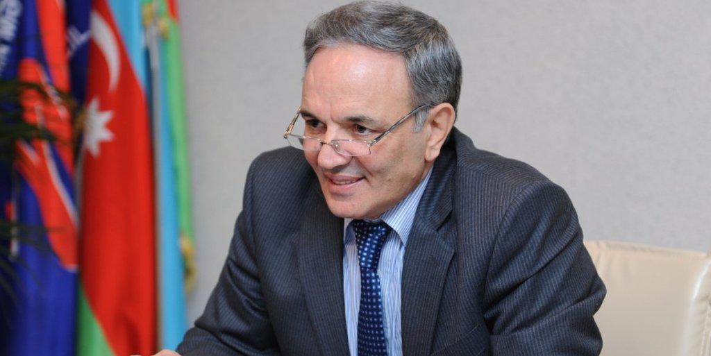 Əflatun Amaşovdan jurnalistlərin əfvinə görə prezidentə təşəkkür etdi