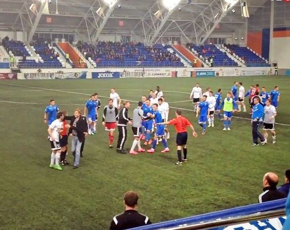 Rusiyada futbol matçı kütləvi dava ilə başa çatdı