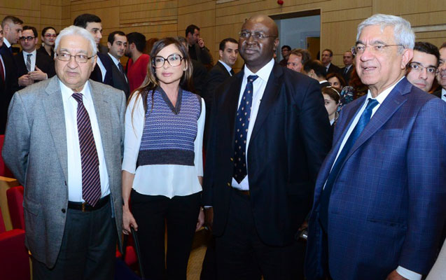 Mehriban Əliyeva universitetdə