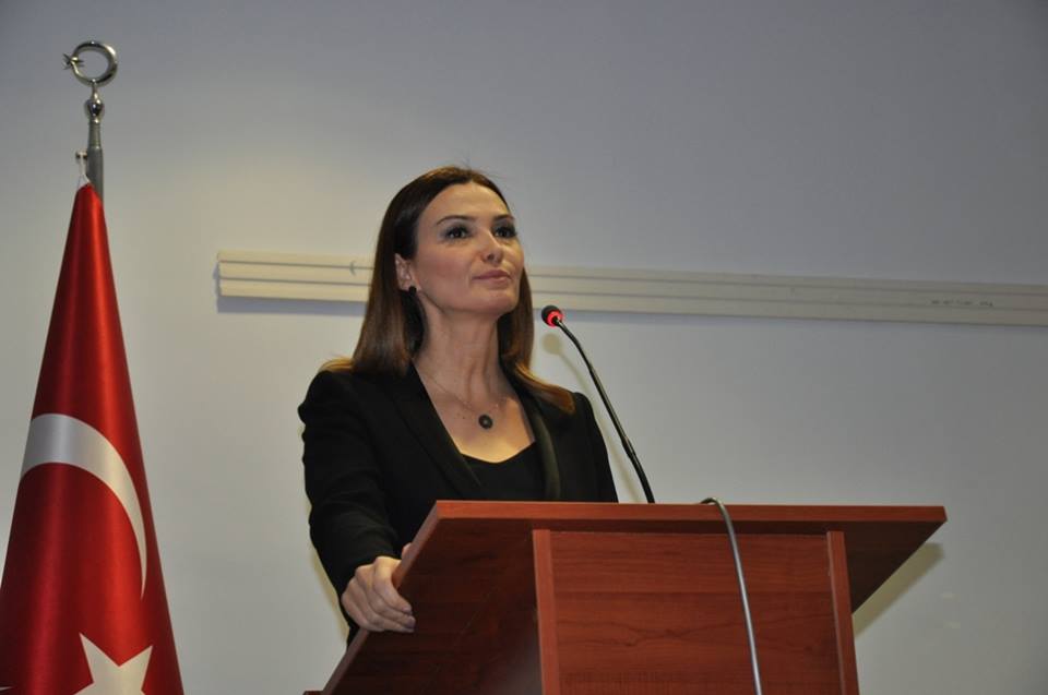 Qənirə Paşayeva Əskişəhərdə konfrans verib