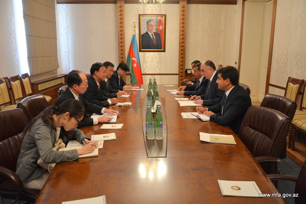 Elmar Məmmədyarov Motome Takisavanı qəbul edib