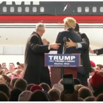 Cangüdənlər Donald Trampı hücumdan xilas etdilər