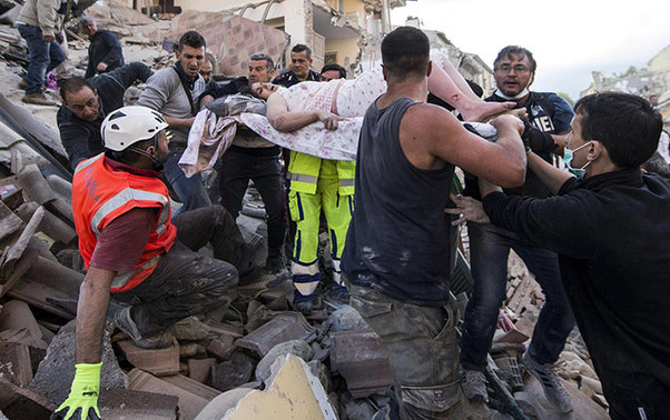 Zəlzələdə ölənlərin sayı 120-yə çatdı