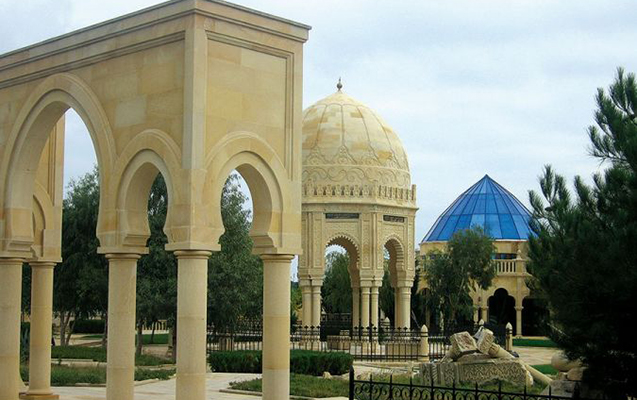 Qadın ziyarətgahda özünü öldürmək istədi